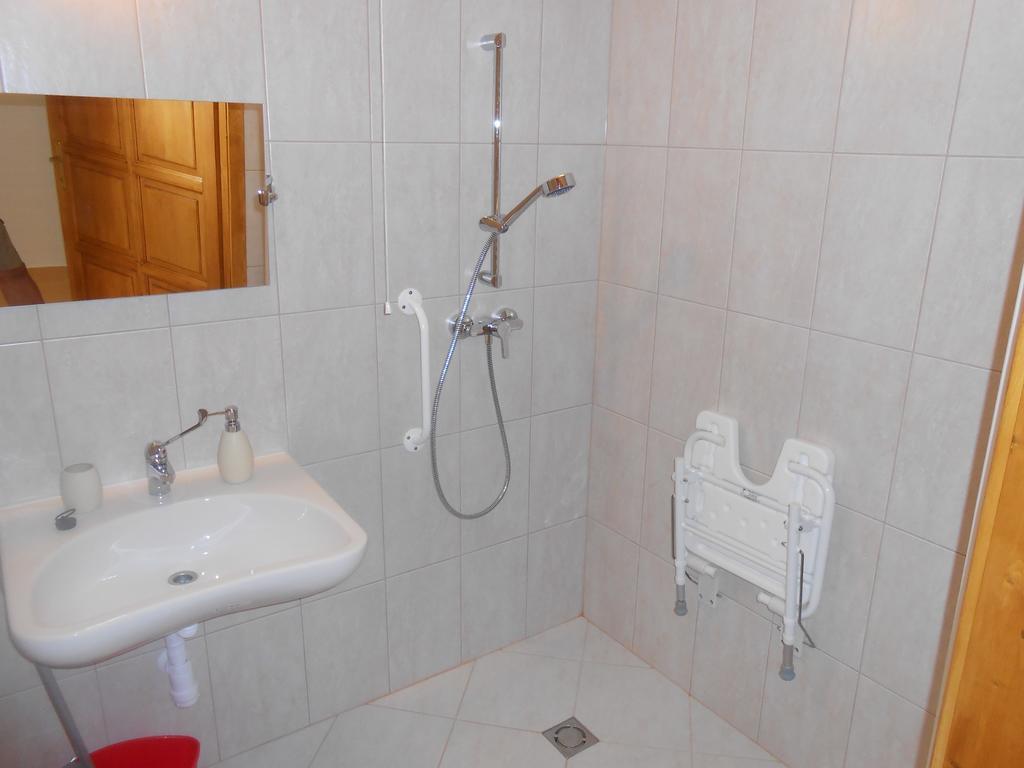 Diofa Vendeghaz Apartment Eger Exterior photo